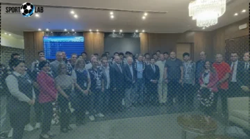 وزير الشباب والرياضة يكرم منتخب ناشئي اليد م2008 الفائز بفضية المونديال عند الوصول للمطار 02/11/2025